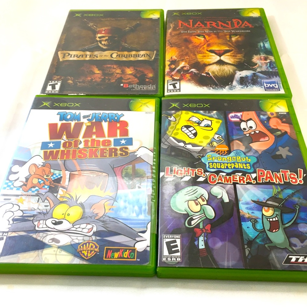 Xbox bundle. 4 games. Pirates of the Caribbean only has